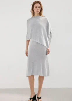 Asymmetrical knitted cape