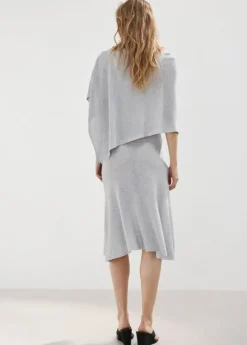 Asymmetrical knitted cape