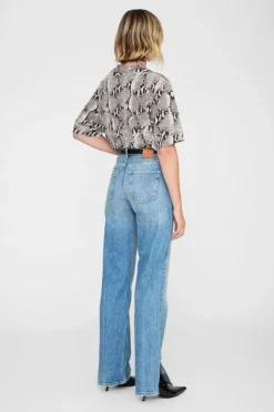 AVI TEE - WASHED PYTHON