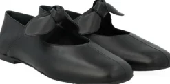 Ballerina med elastisk dekorativ sløjfedetalje