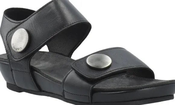 CASAVA Button Sandal Leather