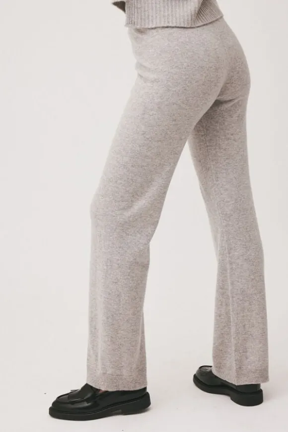 Classic 8 - 100% Cashmere