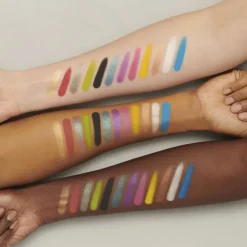 Connect In Colour Eye Shadow Palette