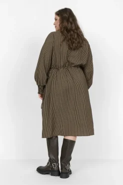 Curvy WA-GENTINA 4 Kjole Mørk sand