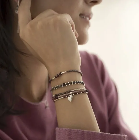 Decent Garnet Bracelet SC