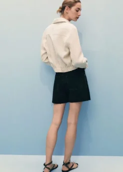 Denim shorts with frayed hem