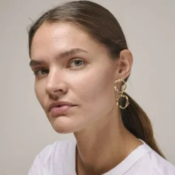 Earring, Miriam