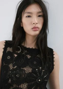 Embroidered top with openwork detai