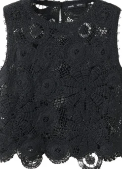 Embroidered top with openwork detai