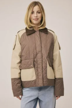 Emmy 5 Coated Jacket - GRS