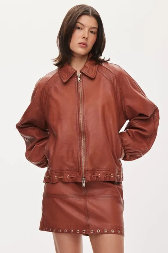 Eye leather skirt