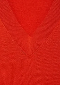 Fine-knit V-neck sweater