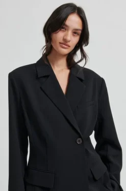 Fique Fitted Blazer