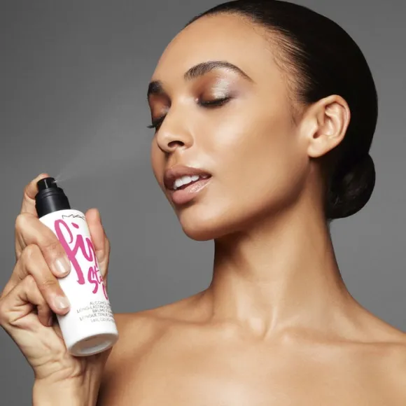 Fix+ Stay Over Setting Spray