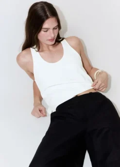 Flowy crop top