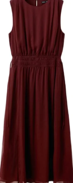 Flowy dress with gathered waist