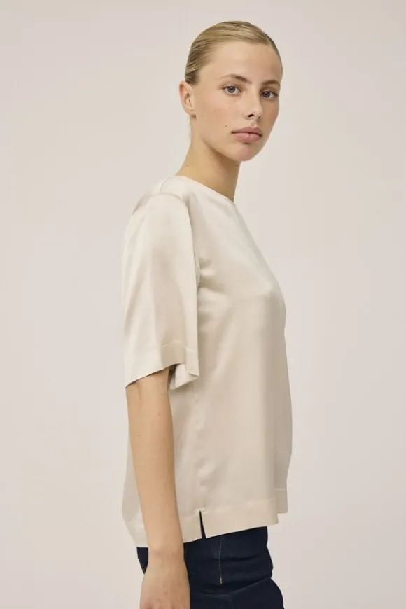 Gia 2 Kortærmede bluse - 100% silke