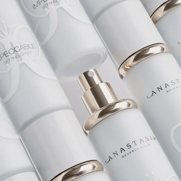 Impeccable 24HR Blurring Matte Setting Spray - Fixeringsspray