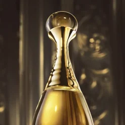 Jadore LOr Fragrance with Floral Notes