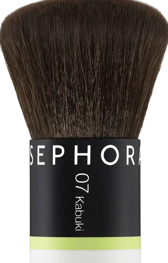07 Kabuki brush - Intuitiv applicering med perfekt finish