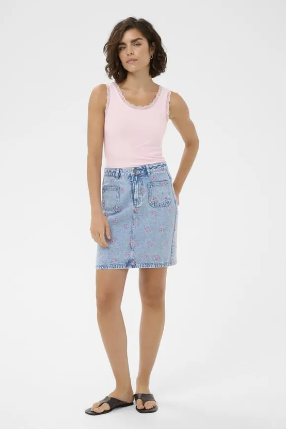 KAomi top