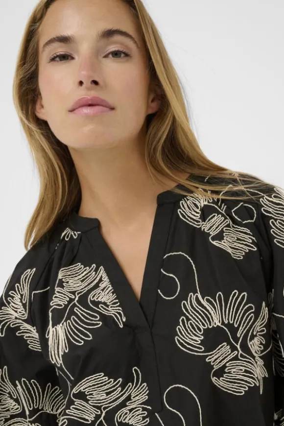 KAvinie Blouse