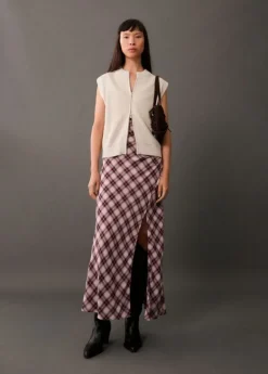 Knitted gilet with zip
