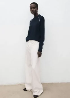Knitted sweater with perkins neck