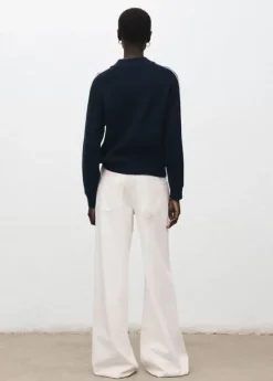 Knitted sweater with perkins neck