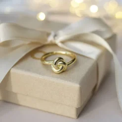 Knot Ring