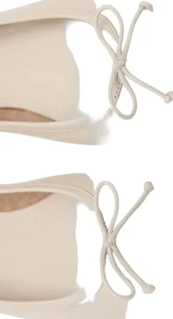 Leather ballet flats with bow