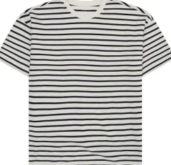 Loose striped t-shirt