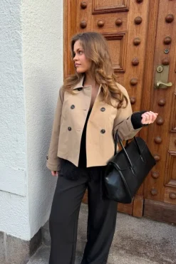 LunaIC Trenchcoat - Light Brown
