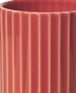 Lyngby Vase H15. 5 cm rød porcelæn