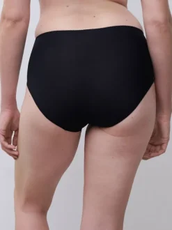 Maris Full Brief