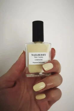 NAILBERRY Folie Douce