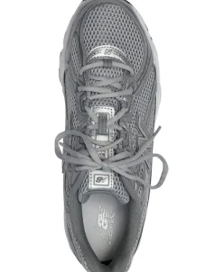 New Balance 740