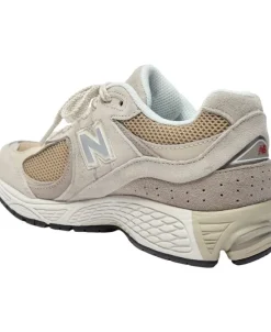 New Balance 2002R