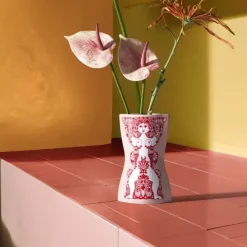 Nina Vase