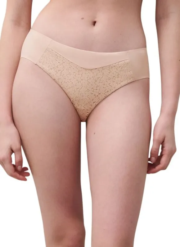 Norah Brief