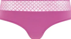 Norah Chic Covering Shorty