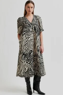 Pranni Dress