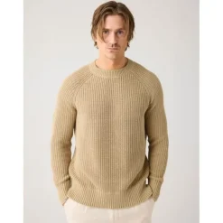 Raglan knit sweater