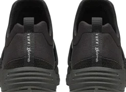 Raven Mesh All Black White