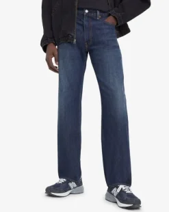 555� Relaxed Straight Jeans