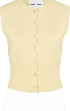 Saanne top 15825