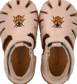 Sandal med broderi