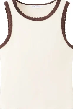 Scalloped edge tops
