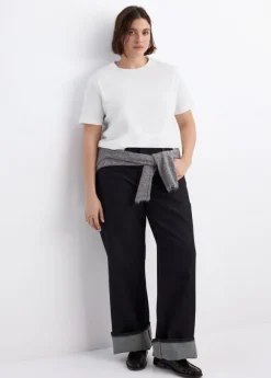 Short-sleeved cotton t-shirt