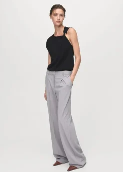 Short-sleeve jumper with metallic d
